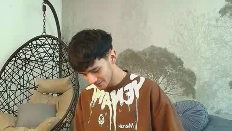 axel_draven online show from November 10, 11:15 am