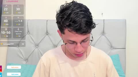 Axel Evanss online show from February 4, 1:27 pm