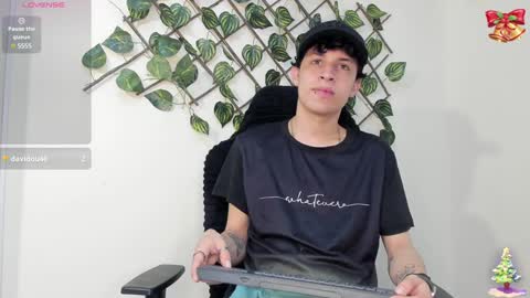 Axel Evanss online show from December 18, 1:02 pm