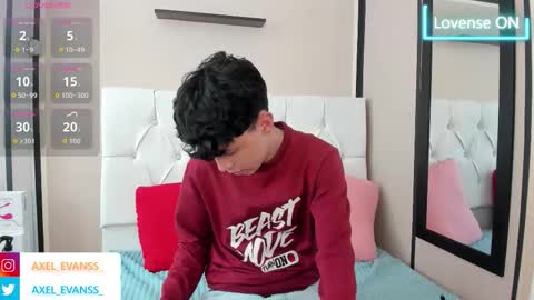 Axel Evanss online show from September 19, 5:46 pm