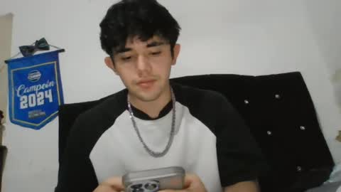 axel_wolf1 online show from June 14, 6:10 pm