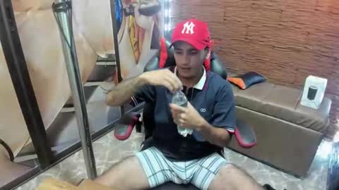 Axell Cross2 online show from January 27, 7:35 pm