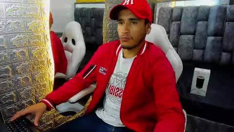 Axell Cross2 online show from February 9, 7:19 pm