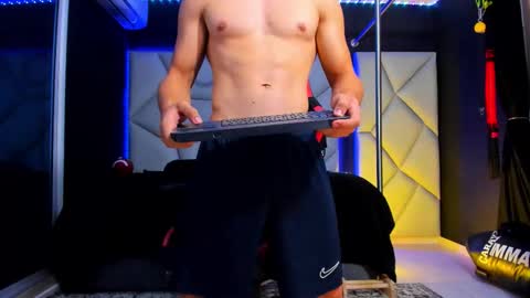 Ayden Miller online show from February 19, 2:30 am