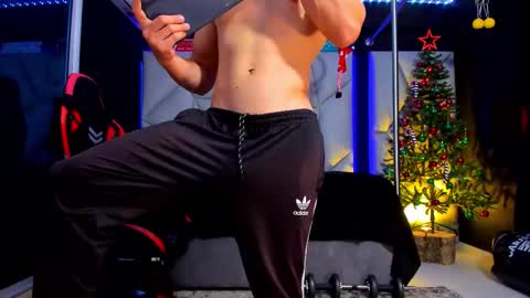 Ayden Miller online show from December 14, 1:23 am