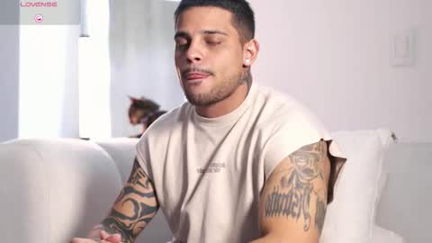 baby_rausch online show from November 12, 8:09 am