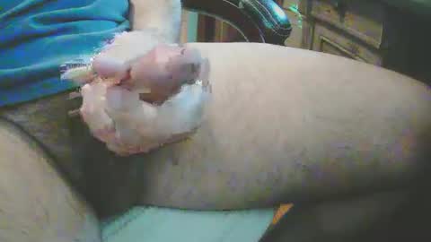 Snapshot of baconxxxhead chatting on December 9, 1:36 pm Peencicle online show from December 9, 1:36 pm