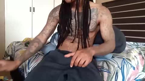 Snapshot of bad_dawgg chatting on December 23, 6:00 am rastafaria online show from December 23, 6:00 am