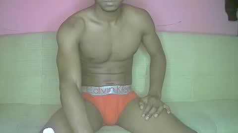 badaddo910342 online show from February 21, 12:28 pm