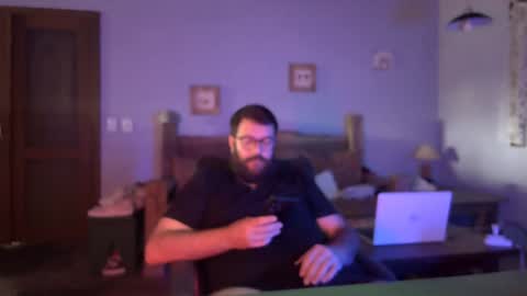 Snapshot of baddaddybrasil chatting on December 10, 10:17 am Baddaddybrazil online show from December 10, 10:17 am