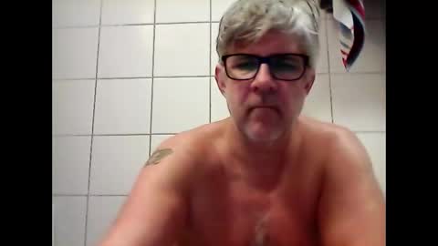 Snapshot of baggelina75 chatting on January 28, 6:17 pm baggelina75 online show from January 28, 6:17 pm