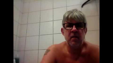 Snapshot of baggelina75 chatting on January 6, 3:40 pm baggelina75 online show from January 6, 3:40 pm