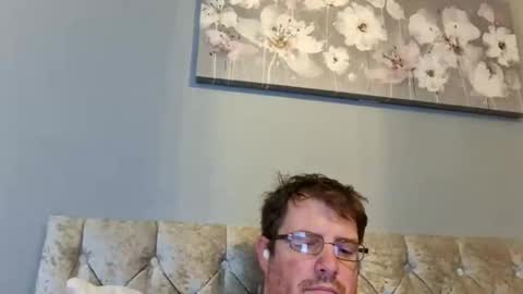 Snapshot of baker_big_boy chatting on October 21, 3:26 pm baker_big_boy online show from October 21, 3:26 pm