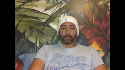 Snapshot of bakkis chatting on October 25, 9:44 am bakkis online show from October 25, 9:44 am