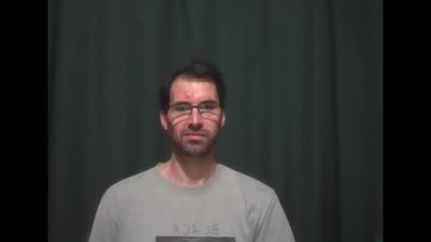 Ezequiel online show from April 16, 2:11 am