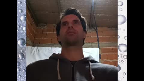 Ezequiel online show from December 4, 3:04 am