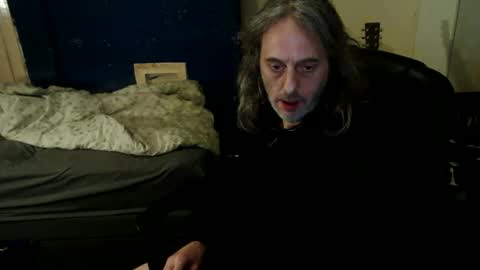 bangintoleather online show from April 20, 1:08 am