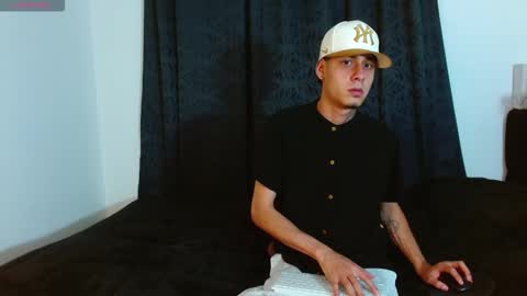 Bastian online show from December 2, 12:14 am