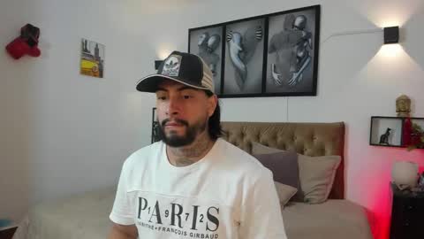 bastian_jones1 online show from December 15, 1:57 am