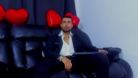 bastian online show from February 12, 12:58 am