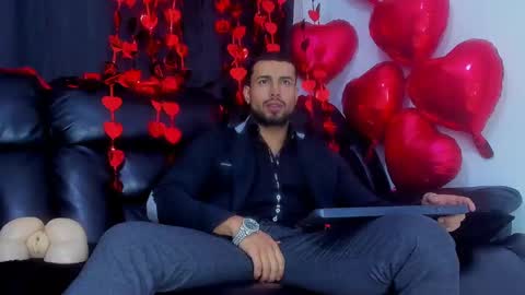 bastian online show from February 13, 3:07 am