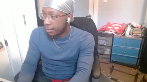 Racks online show from February 18, 6:16 pm