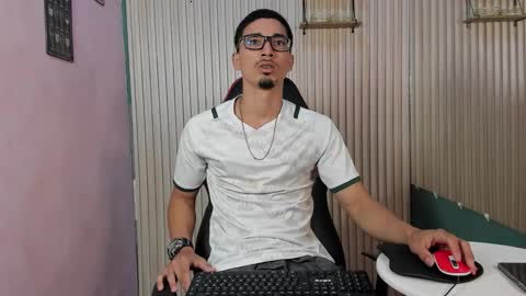 becker2_ online show from January 13, 3:16 pm