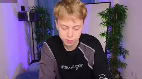 Kenny online show from September 23, 2:27 pm