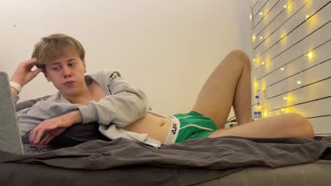 beeb0y online show from November 8, 4:54 pm