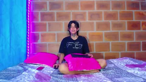 bellamy_094 online show from September 23, 7:57 pm