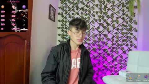 Neon online show from January 8, 12:54 pm