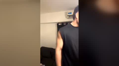 benicio03 online show from April 20, 2:14 am