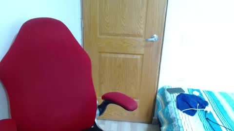 benjamin_isaac online show from September 25, 12:26 pm