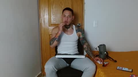 benjamin_isaac online show from January 24, 12:10 am