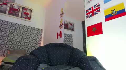 Benjamin online show from August 3, 12:44 pm
