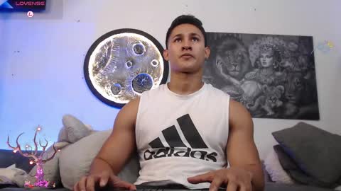 benjamincooperk online show from April 16, 4:34 am