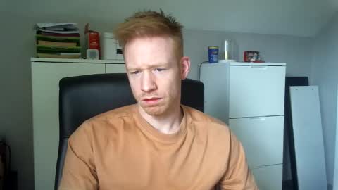 benjaminfoxe online show from April 20, 1:57 pm