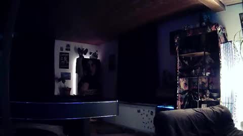 Benji    --  BE RESPECTFULL OR LEAVE  -- online show from November 5, 6:21 pm