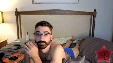 Snapshot of benny_boy95 chatting on October 2, 2:37 am benny_boy95 online show from October 2, 2:37 am