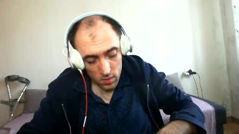 bentish online show from February 13, 8:31 am