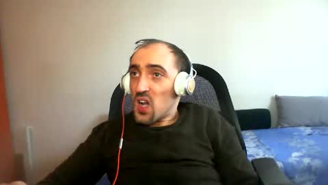 bentish online show from February 14, 1:18 pm