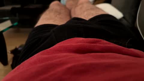 Snapshot of benz10001 chatting on January 28, 11:28 pm benz10001 online show from January 28, 11:28 pm