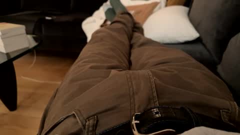 Snapshot of benz10001 chatting on December 4, 11:57 pm benz10001 online show from December 4, 11:57 pm