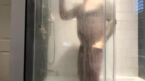 Snapshot of benz10001 chatting on February 10, 12:39 pm benz10001 online show from February 10, 12:39 pm