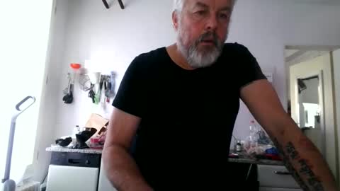 Martin online show from December 15, 9:17 am