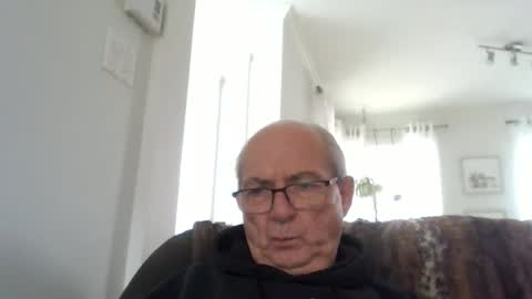 bernard1102 online show from May 14, 1:42 pm