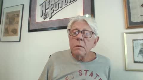 Snapshot of bestshot1951 chatting on September 10, 2:59 pm bestshot1951 online show from September 10, 2:59 pm