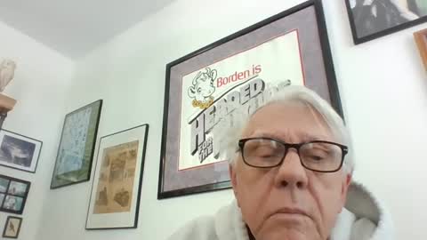 Snapshot of bestshot1951 chatting on January 9, 3:55 pm bestshot1951 online show from January 9, 3:55 pm