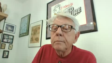 Snapshot of bestshot1951 chatting on December 10, 3:12 pm bestshot1951 online show from December 10, 3:12 pm