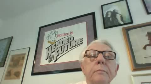 Snapshot of bestshot1951 chatting on February 6, 2:15 pm bestshot1951 online show from February 6, 2:15 pm